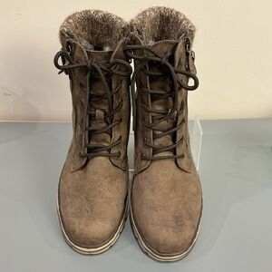 Cliffs by White Mountain Kelcie Zip Up Hiking Outdoor Boots Lace Up Size 9